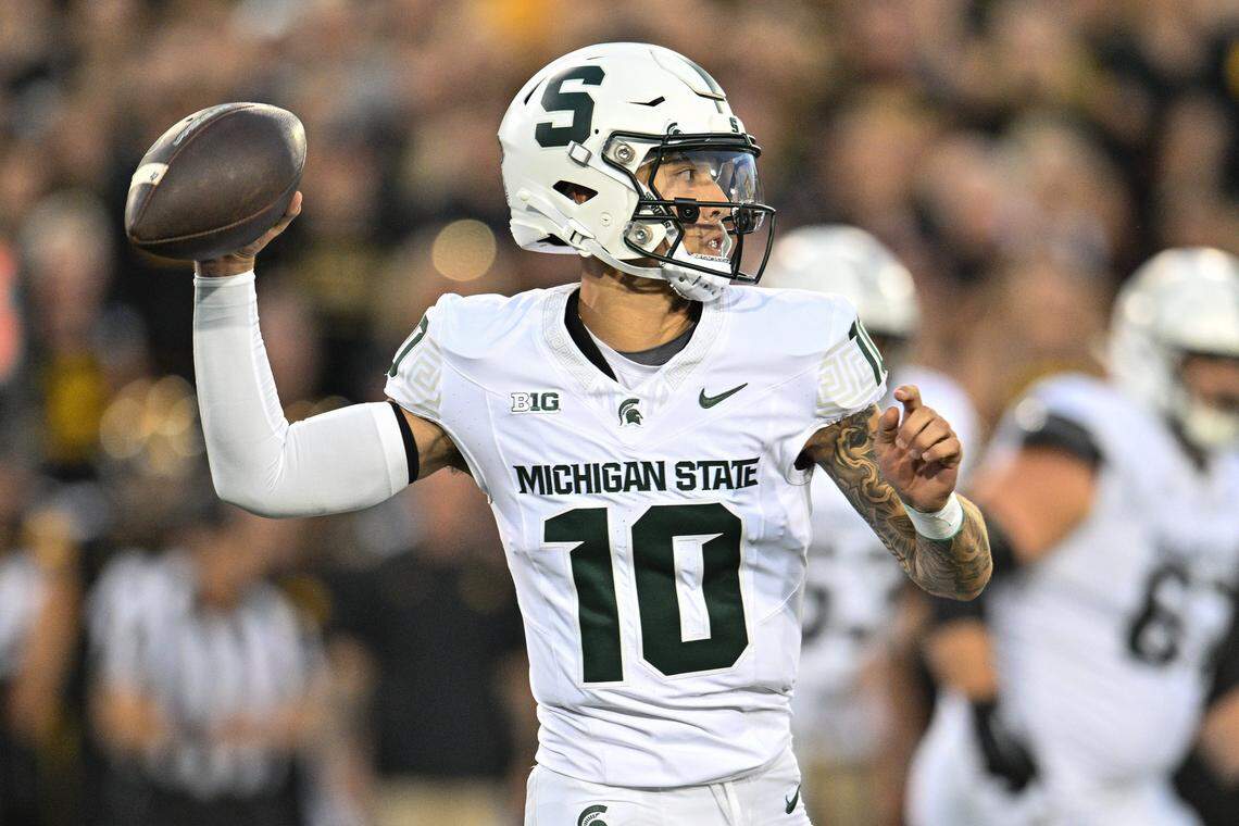 A former Michigan State quarterback, Eastern Michigan QB Noah Kim (10) is completing 65.1% of his throws in 2025 through two games with three touchdown passes and no interceptions.