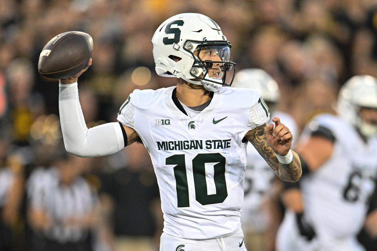 Current Eastern Michigan starting quarterback Noah Kim started five games at QB for Michigan State in 2023.