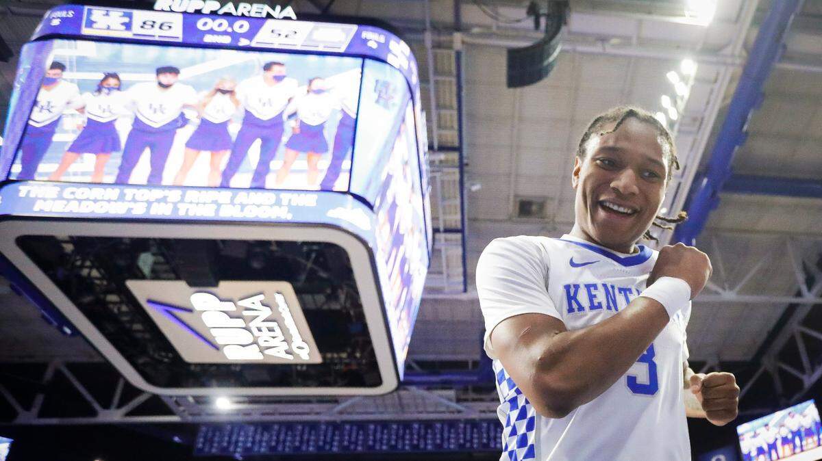 Kentucky Wildcats guard TyTy Washington Jr. (3) celebrates while leaving the court after a game against the North Florida Ospreys at Rupp Arena in Lexington, Ky., Friday, Nov. 26, 2021.