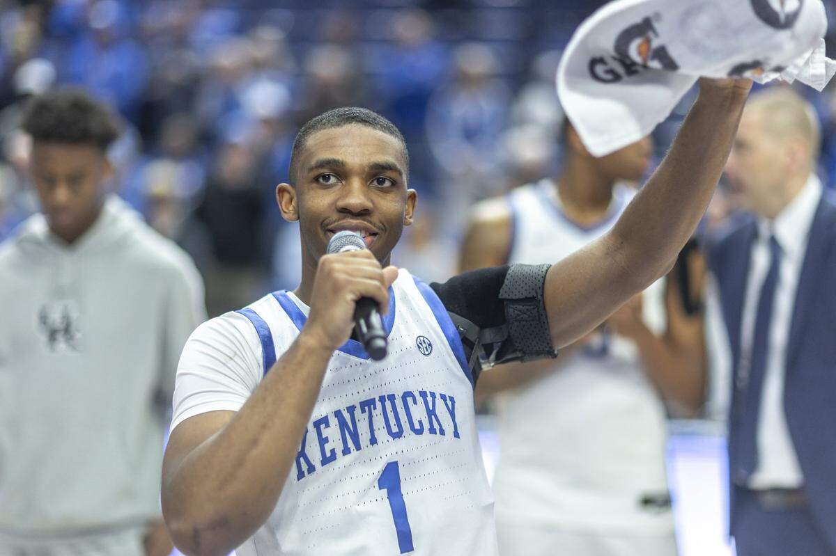 Kentucky guard Lamont Butler (1) talks to the crowd following Tuesday’s game against LSU at Rupp Arena.