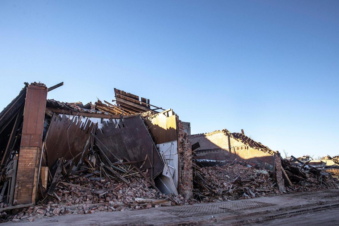 This building shown Monday, Dec. 13, 2021 on Mayfield’s West Broadway housed Debi’s Tax Sevice.