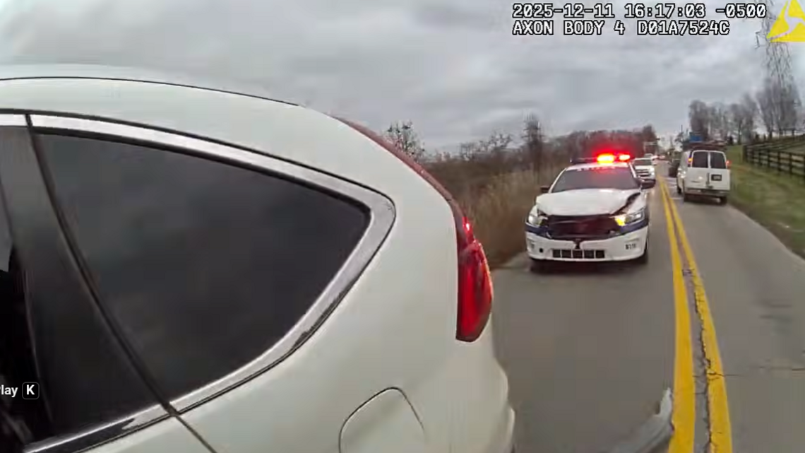 Lexington cop was texting and driving when he got into a crash, bodycam shows. He resigns