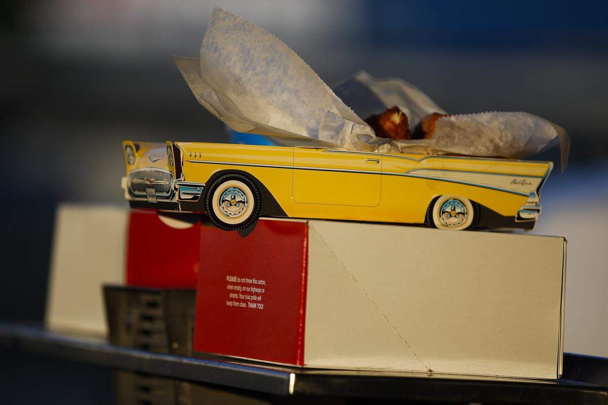 A chicken basket sits at the Parkette Drive-In restaurant. “I’d put our fried chicken against anyone in the country,” owner Randy Kaplan said.
