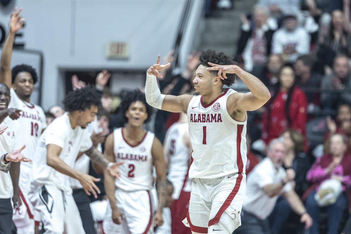 Alabama guard Mark Sears (1) reacts after scoring during Saturday’s game against Kentucky at Coleman Coliseum in Tuscaloosa, Ala.