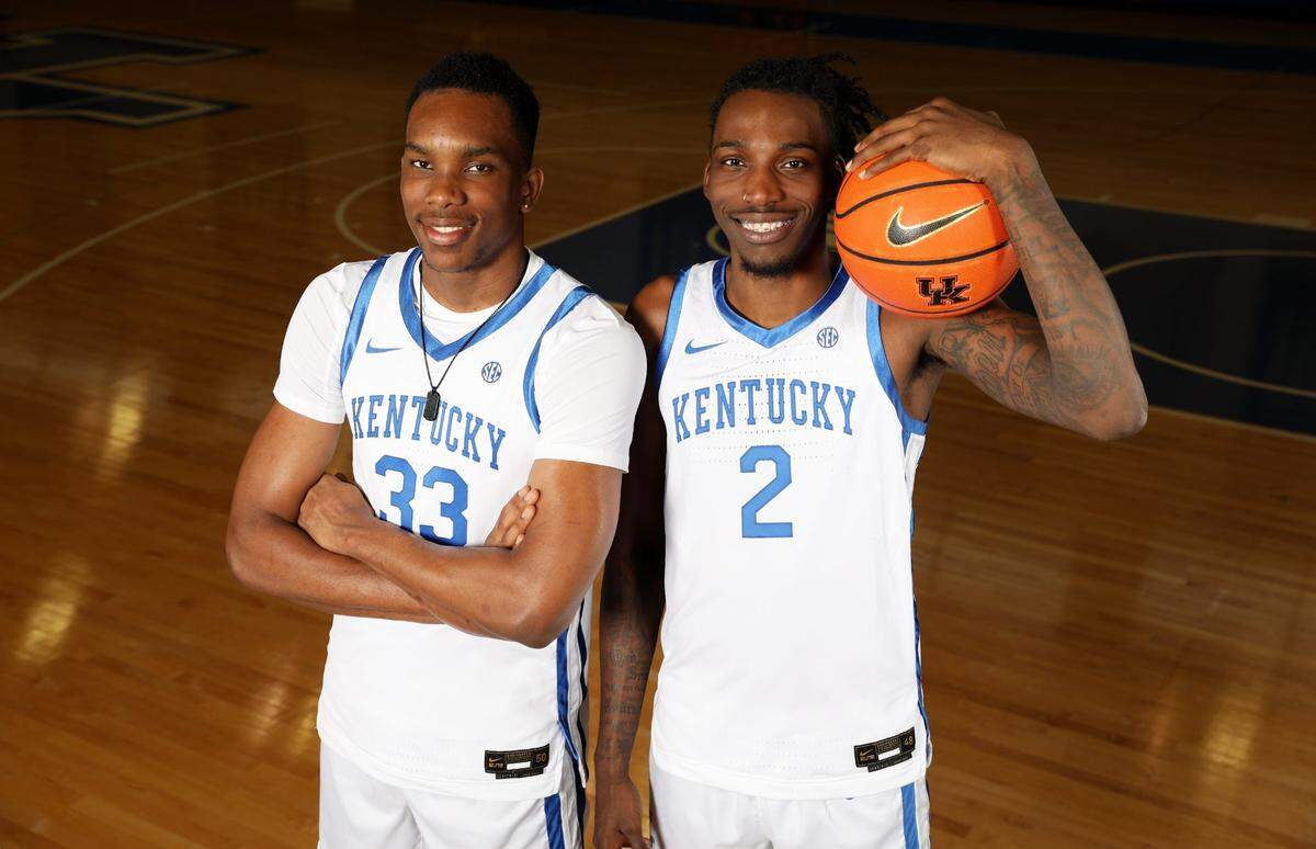 Kentucky’s Ugonna Onyenso, left, and Aaron Bradshaw were both sidelined with injuries to start the 2023-24 season.