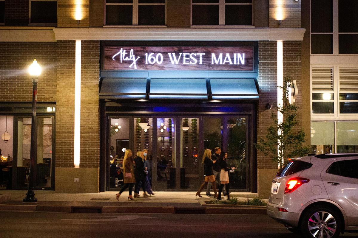 ItalX, located on West Main in Lexington, Ky., had the second night of soft openings on Saturday, Oct. 3, 2020.