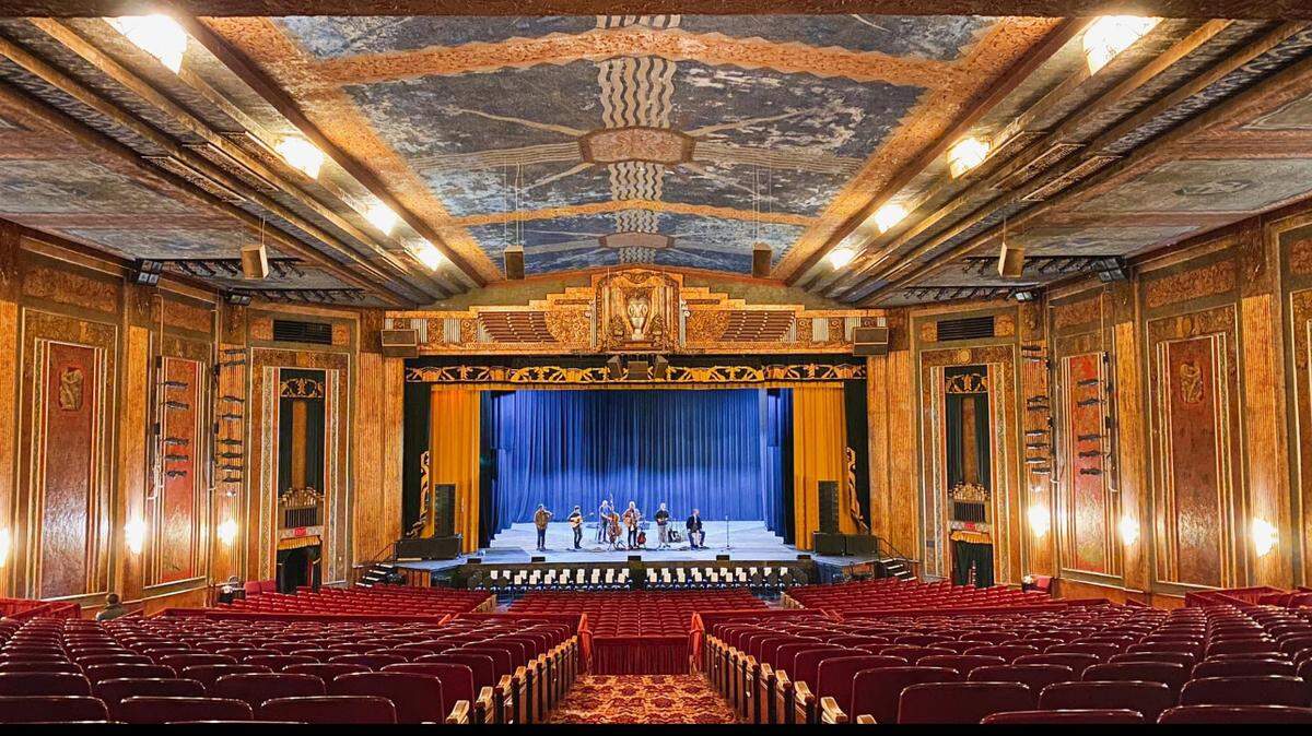 Ashland’s contract with an out-of-state venue management firm to oversee the city’s historic, downtown theater leaves unanswered questions about the fate of a Paramount Arts Center nonprofit that owned and operated the landmark for 50 years.