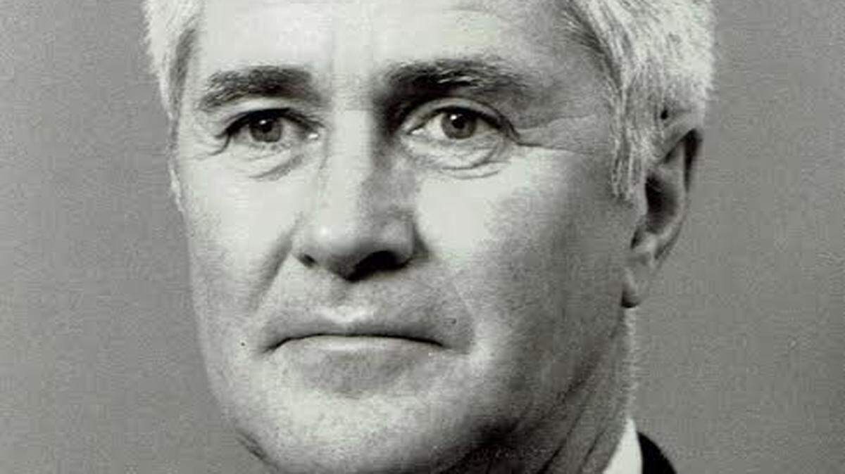 Former Herald-Leader associate editor William J. Hanna.