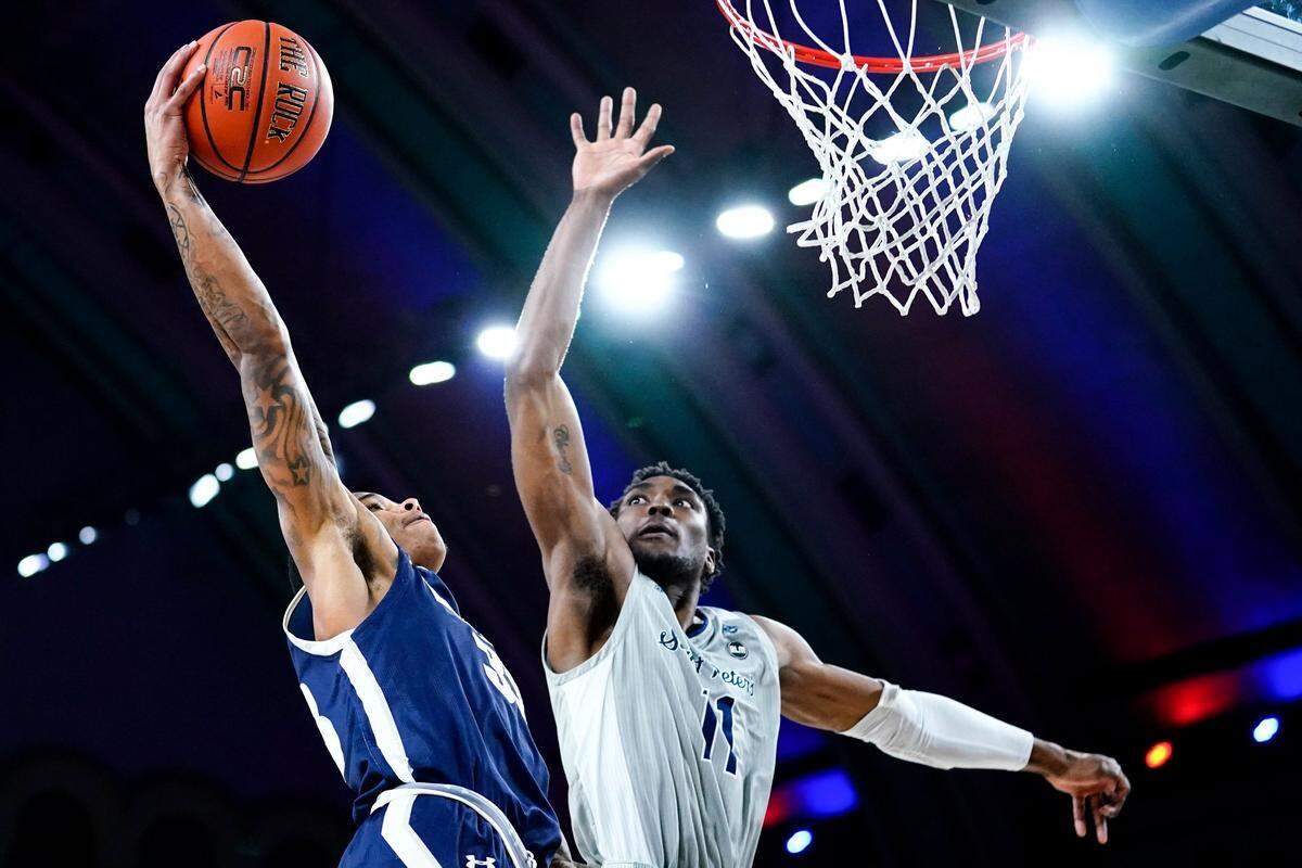 Saint Peter’s KC Ndefo is 13th in the NCAA Division I in blocked shots, averaging 2.73 blocks a game.
