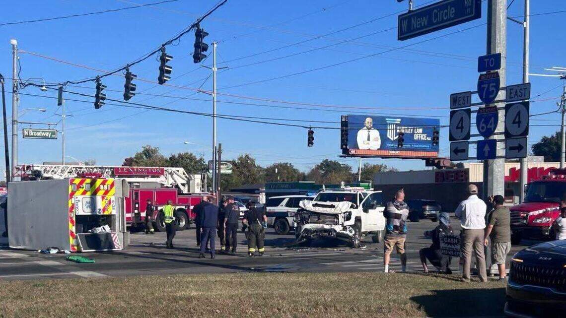 Ambulance carrying a patient gets into crash, Lexington ambulance gets them to hospital
