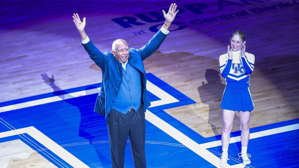Former Kentucky men’s basketball coach Tubby Smith was the “Y” during a UK game at Rupp Arena in 2025. On Monday, it was announced that Smith would be a member of the National Collegiate Basketball Hall of Fame’s 2026 induction class.