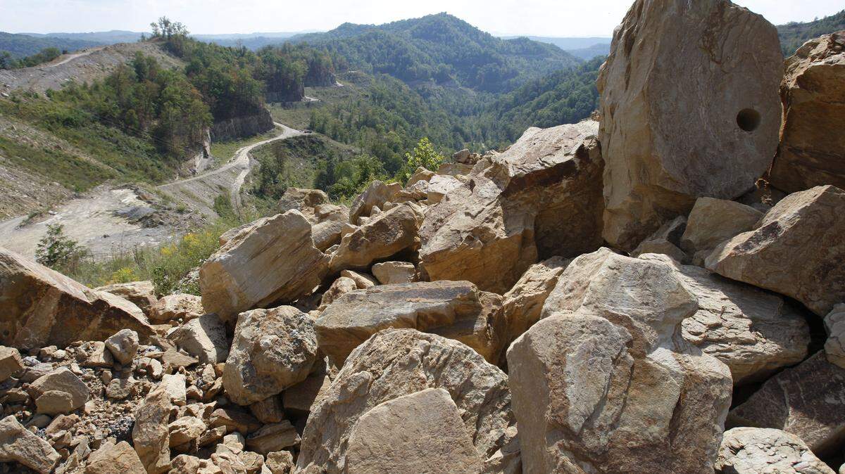A Pike County strip mine that was partially unreclaimed in 2007. The county is one of many Eastern Kentucky counties with heavy strip-mining and mountain topremoval mining.