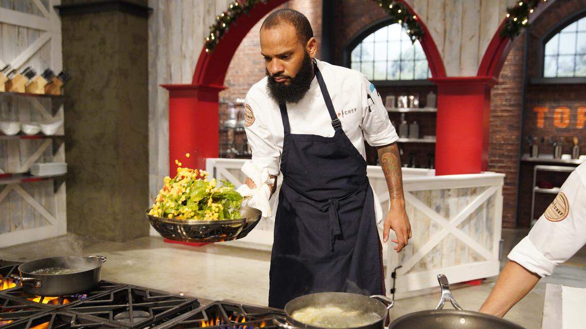 From Christmas to chaos: After a Christmas dinner challenge last week, chef Justin Sutherland leads the Third Coast team in Restaurant Wars and things get testy.