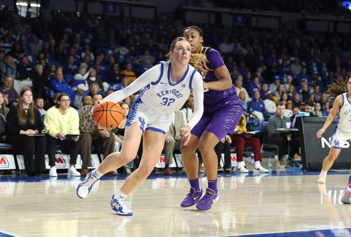 Kentucky senior forward Amelia Hassett (32) had 19 points and 10 rebounds in the Wildcats’ 77-69 win at Belmont on Sunday. UK will play Wright State on Friday at Memorial Coliseum.