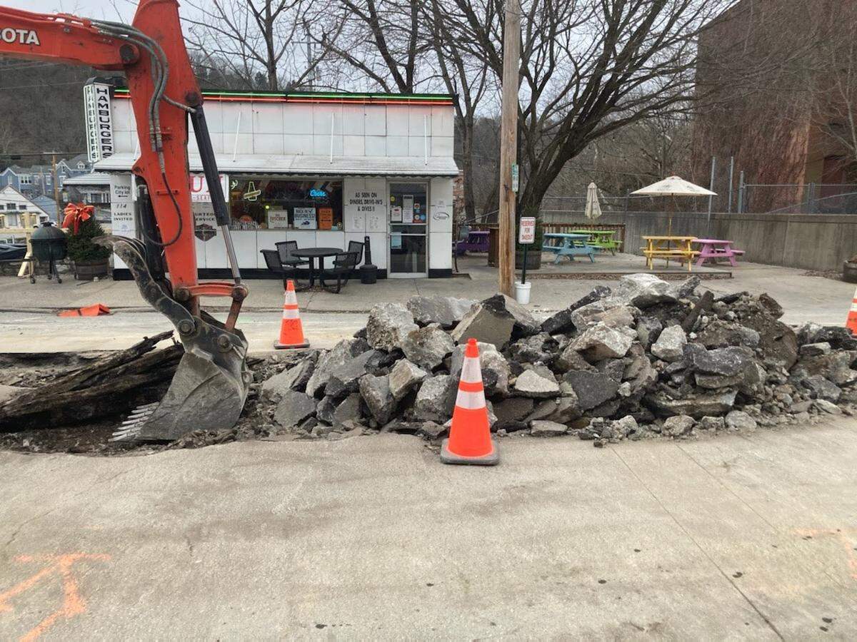 In 2021, the White Light Diner at 114 Bridge St. in Frankfort closed temporarily after the bridge was damaged and closed and the street was blocked by road work. But it has reopened and is for sale.
