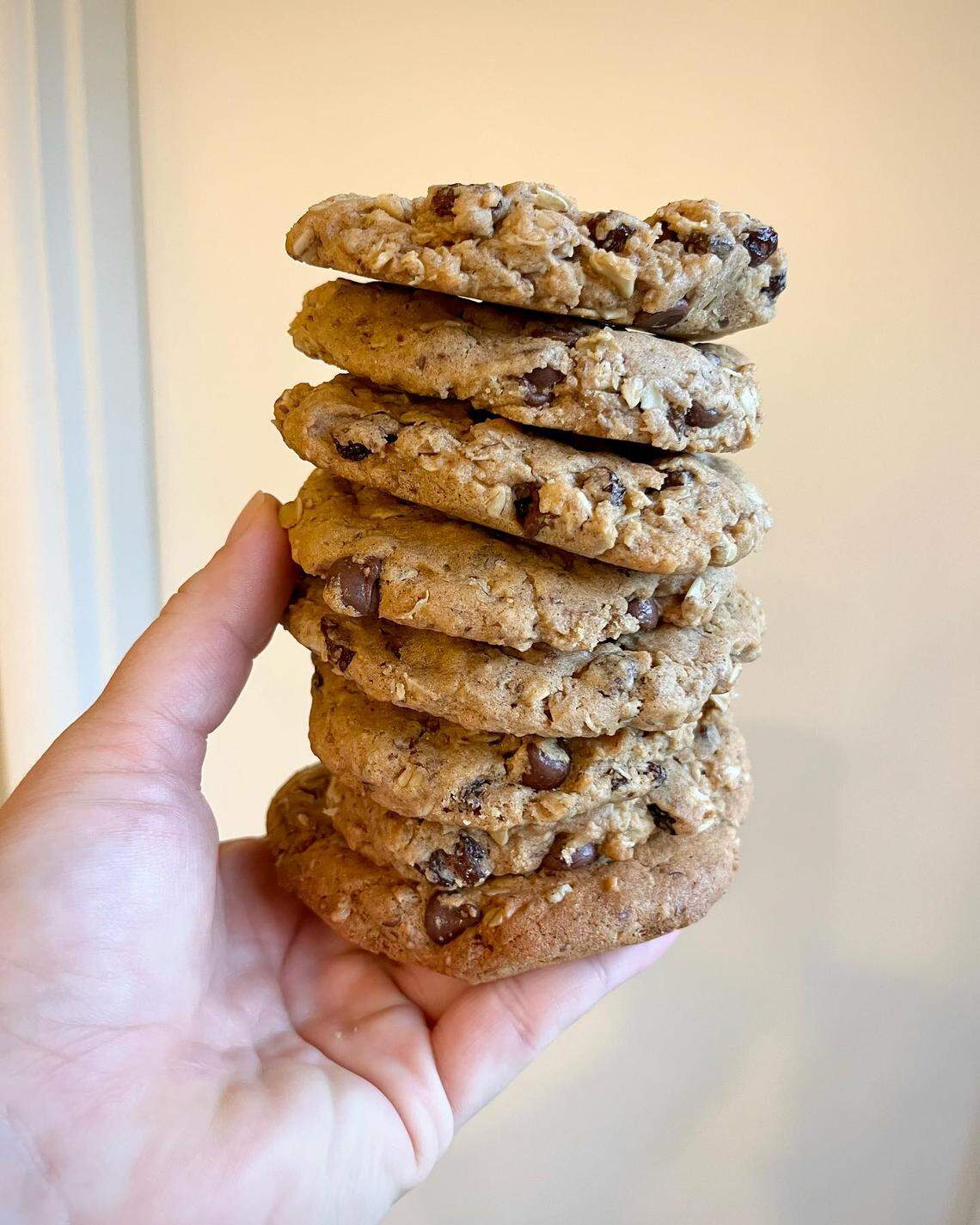 The original Leaky Momma “Milkies” cookie features oats, chocolate chips, raisins and a touch of cinnamon, as well as special ingredients to help boost milk supply for those who might be breastfeeding or pumping for infants.