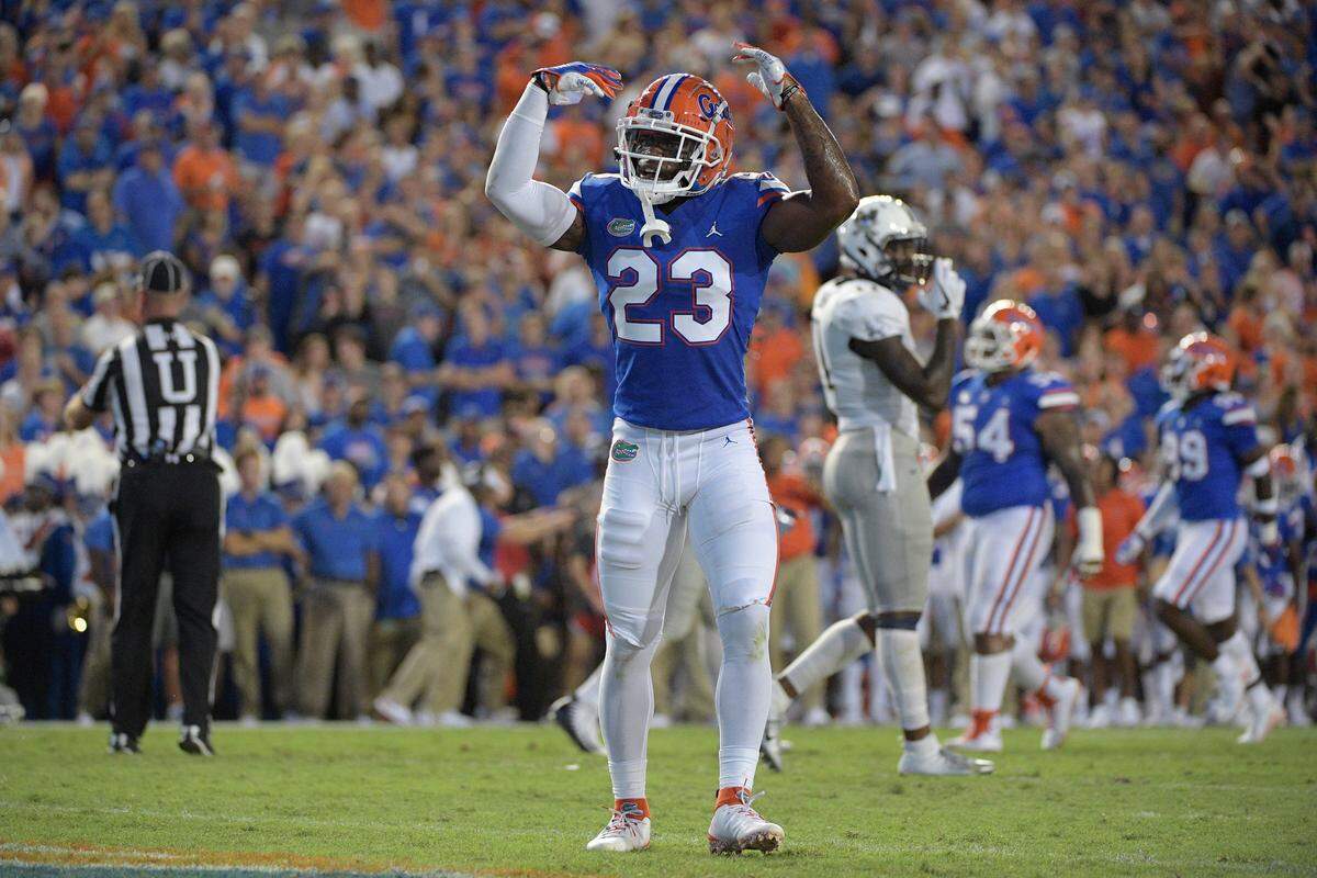 Florida defensive back Chauncey Gardner-Johnson (23) had two quarterback sacks and 2.5 tackles for loss in the Gators’ season-opening victory over Charleston Southern.