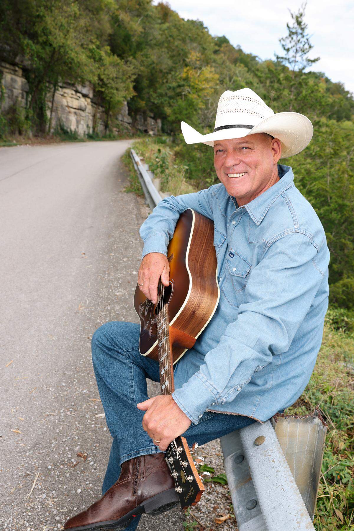 Country super star John Michael Montgomery will end his touring career with a final concert at Rupp Arena on Dec. 12.