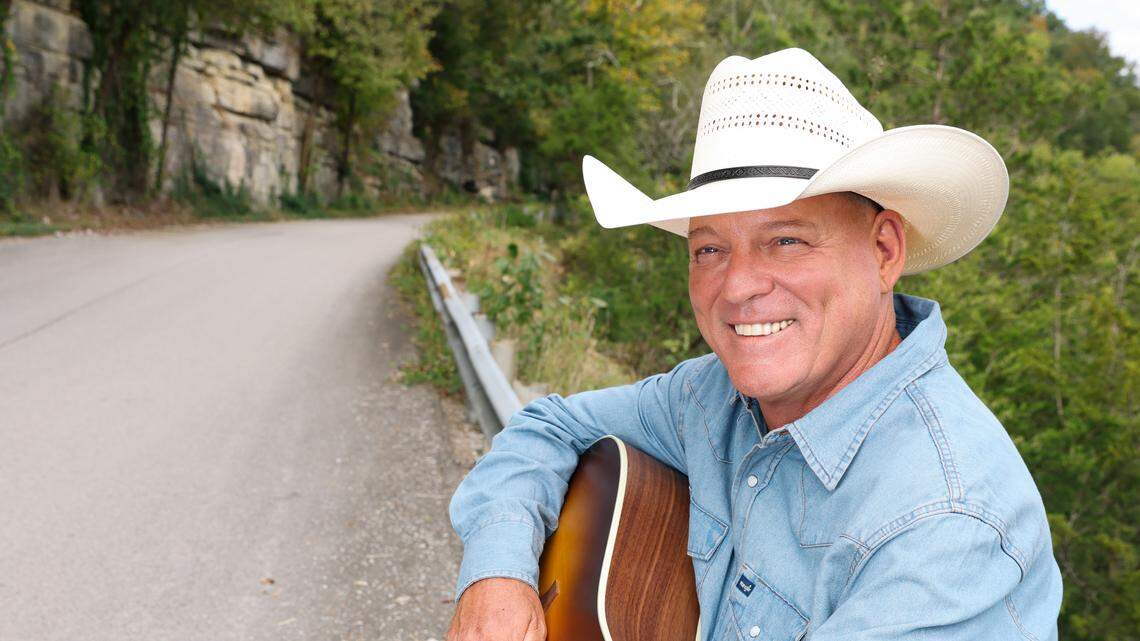 John Michael Montgomery’s last dance: Country star ends touring with Rupp finale