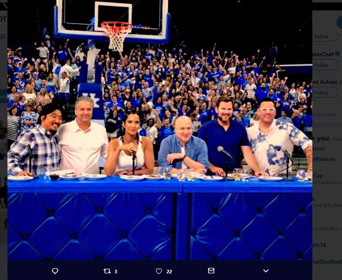 “Top Chef” judge Graham Elliot, right, posted this group shot to his Twitter feed from the filming Tuesday in Rupp Arena with, from left, chef Ed Lee, coach John Calipari, host Padma Lakshmi, head judge Tom Colicchio and Food and Wine editor Hunter Lewis. Fans in the crowd reacted enthusiastically.
