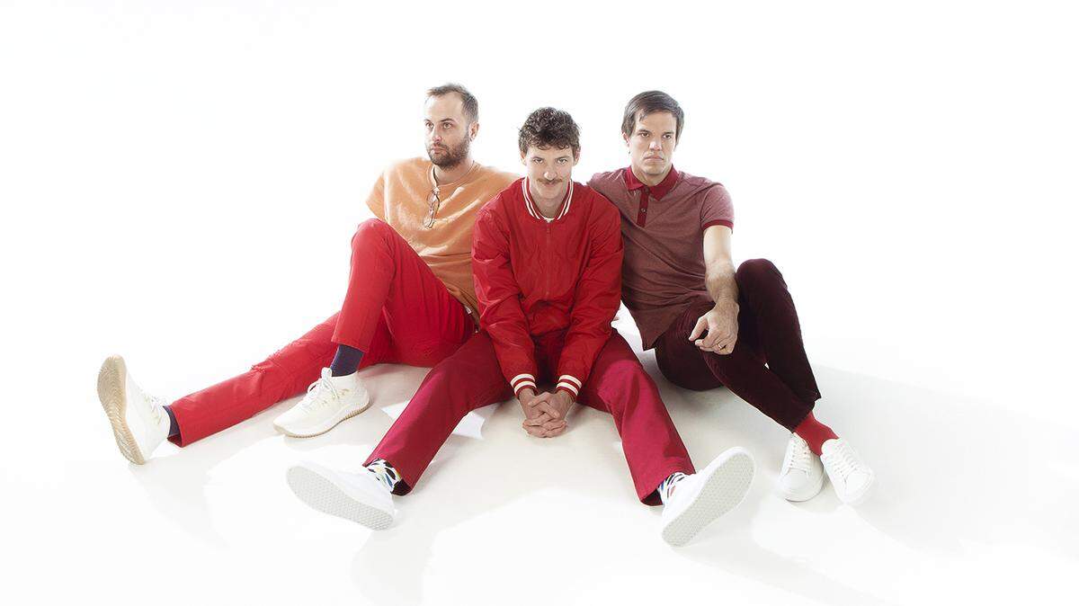 Album cover photo for Houndmouth’s “Golden Age.”