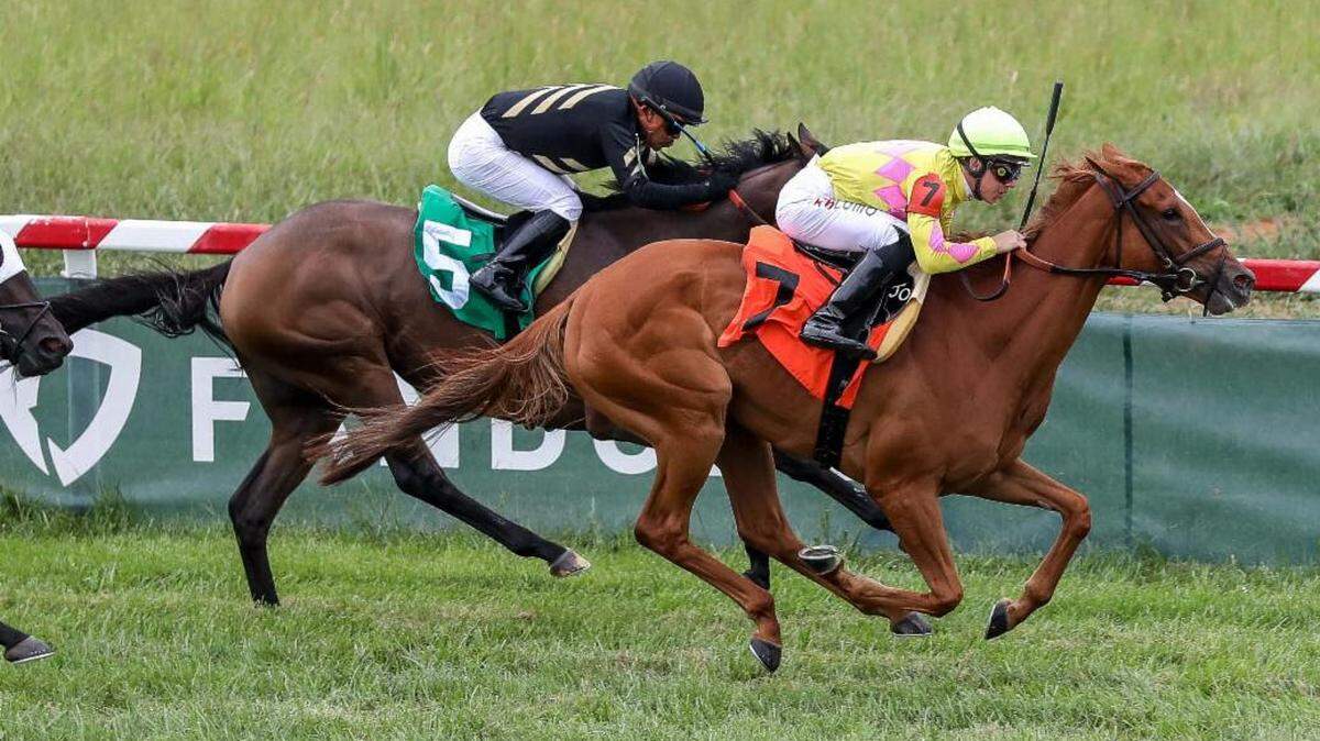 Tyler Gaffalione rides Herington Rocket to a half-length victory over Course Runner in a $150,000 maiden race at Kentucky Downs last September. Gaffalione is scheduled to ride numerous contenders in this year’s Kentucky Downs meet, which got underway Thursday.