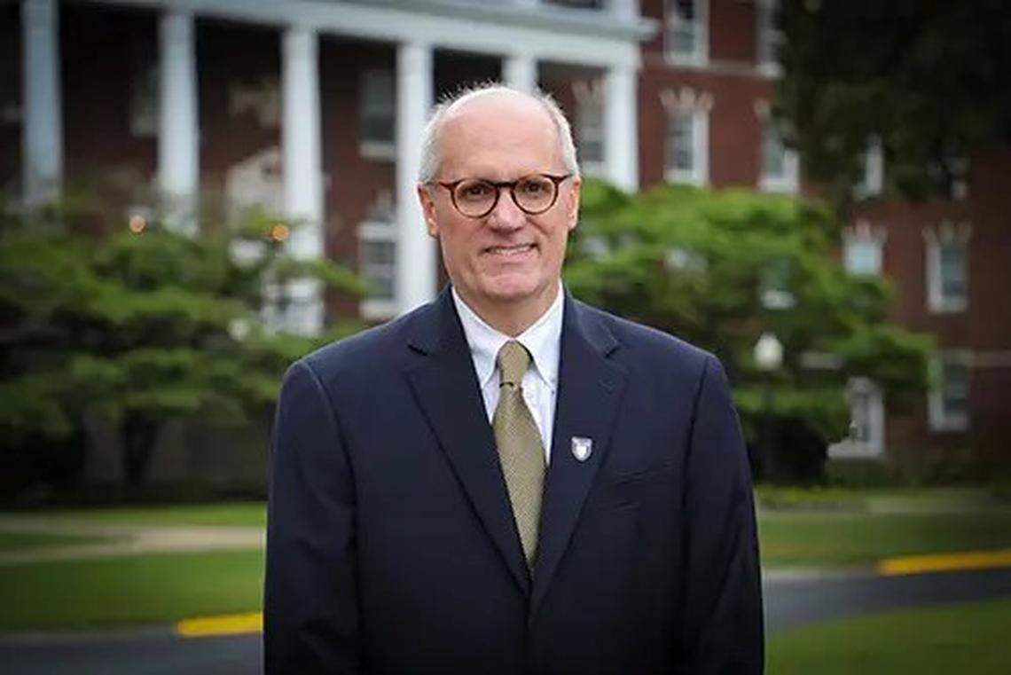 Robert Jackson is the president of Murray State University.