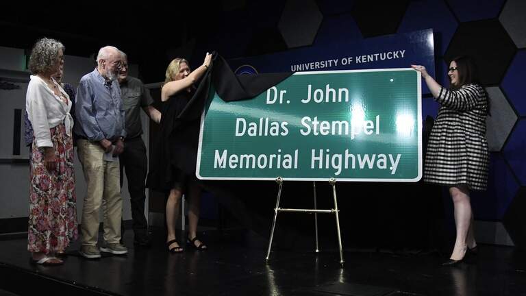 Prominent KY politicians were mentored by this UK professor. He gets state honor