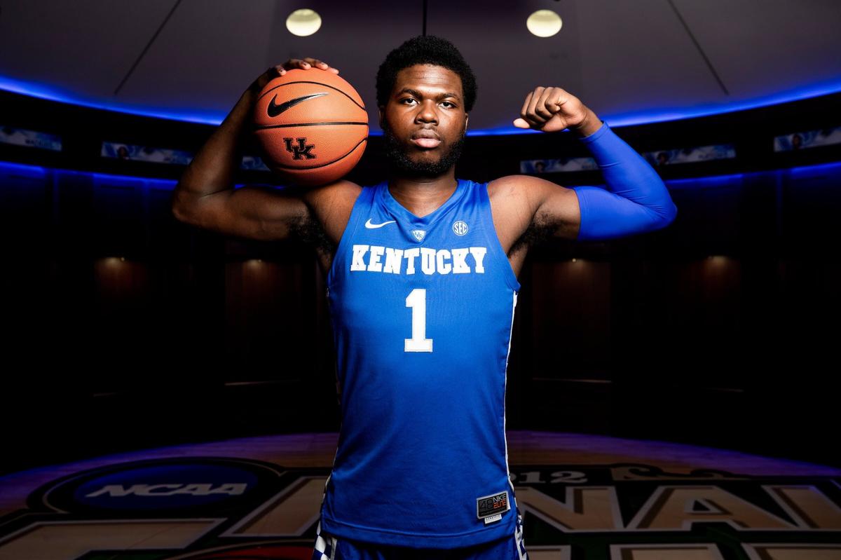 Chris Livingston is the No. 5 overall recruit in the 2022 class. He officially signed with Kentucky last month.