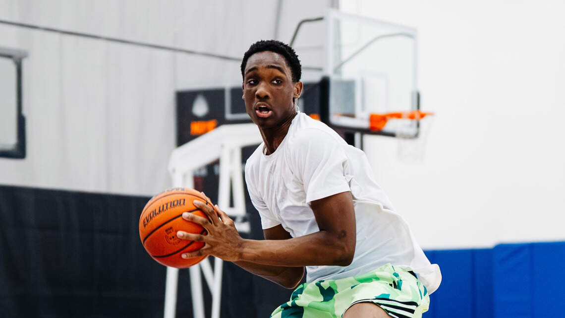 A versatile top-10 recruit has the attention of Kentucky basketball