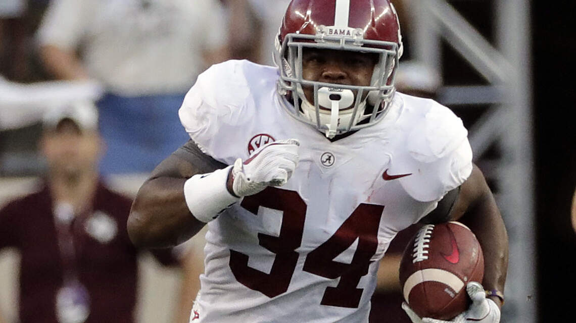 Alabama running back Damien Harris back home in Kentucky, but not taking a break