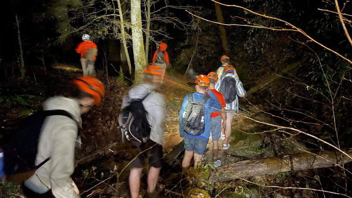 The Wolfe County Search & Rescue Team brought six college students to safety after they became lost while hiking at the Red River Gorge.