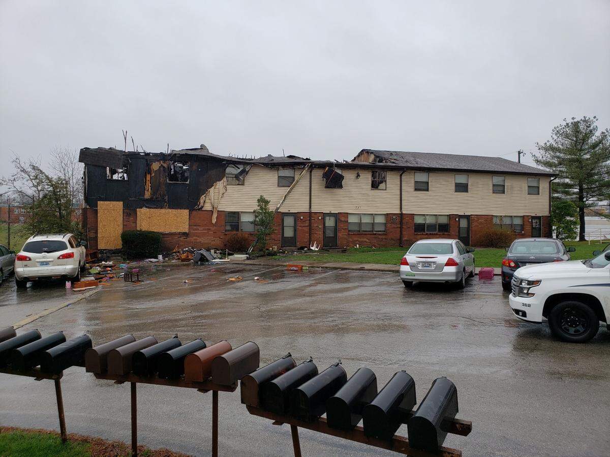 A Richmond man faces several charges, including arson and assault, after he allegedly attacked his ex-girlfriend and set fire to an apartment building, police say. The man also allegedly got into a standoff with police.