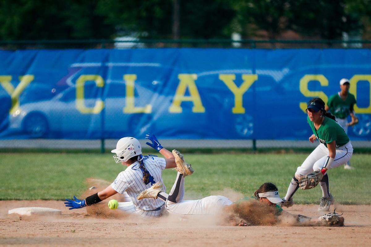 Great Crossing pulled out Wednesday night’s win in extra innings.