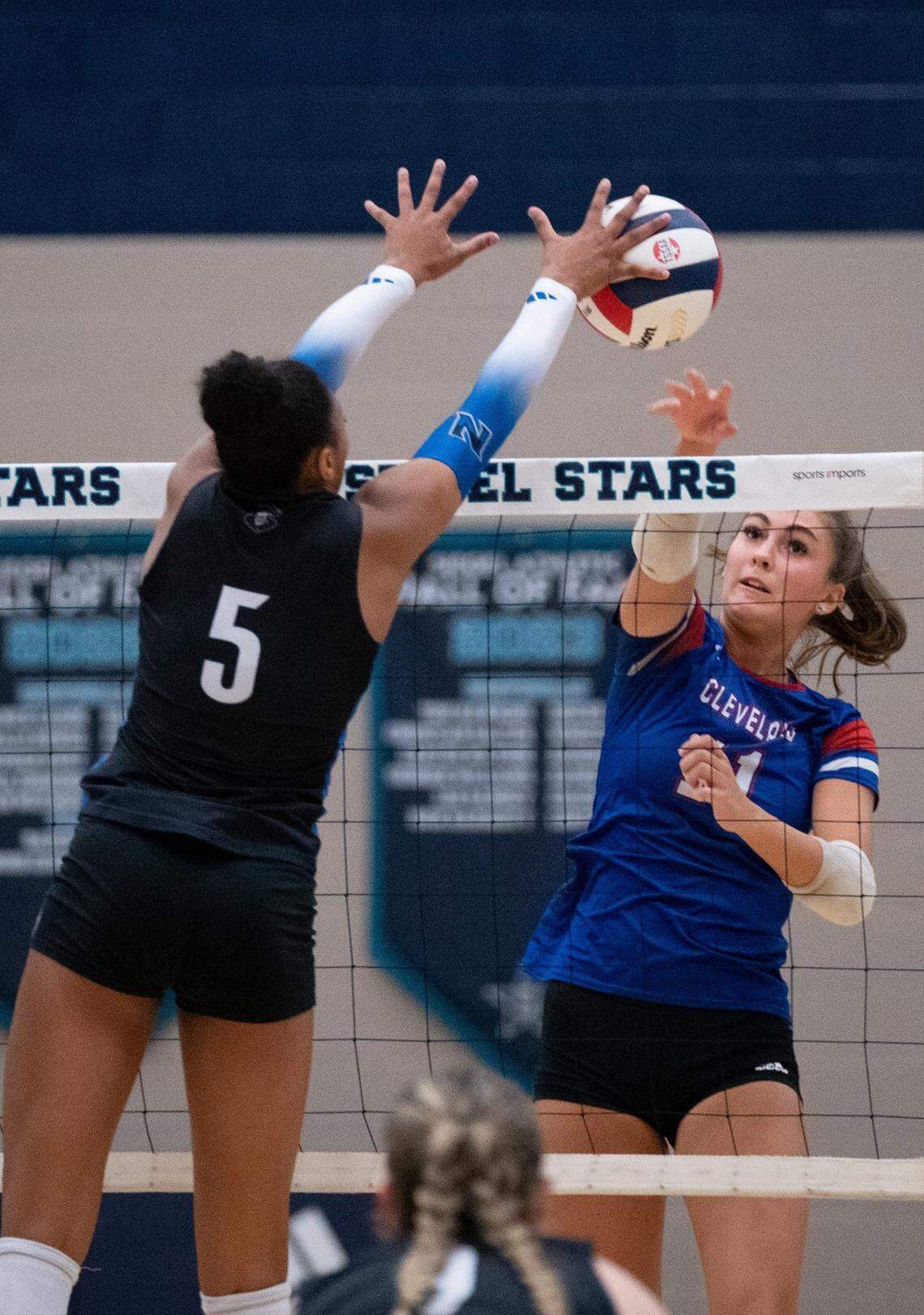 Lauren Hurst (11) is not only a high-level basketball prospect but one of her state’s top volleyball players.