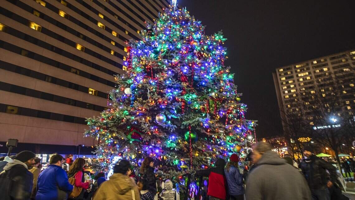 Where are the best & brightest Christmas light displays in Central Kentucky? Tell us