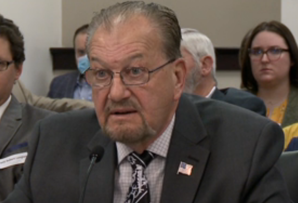 Lawrence County Judge-Executive Phil Carter testifying to a Senate committee.