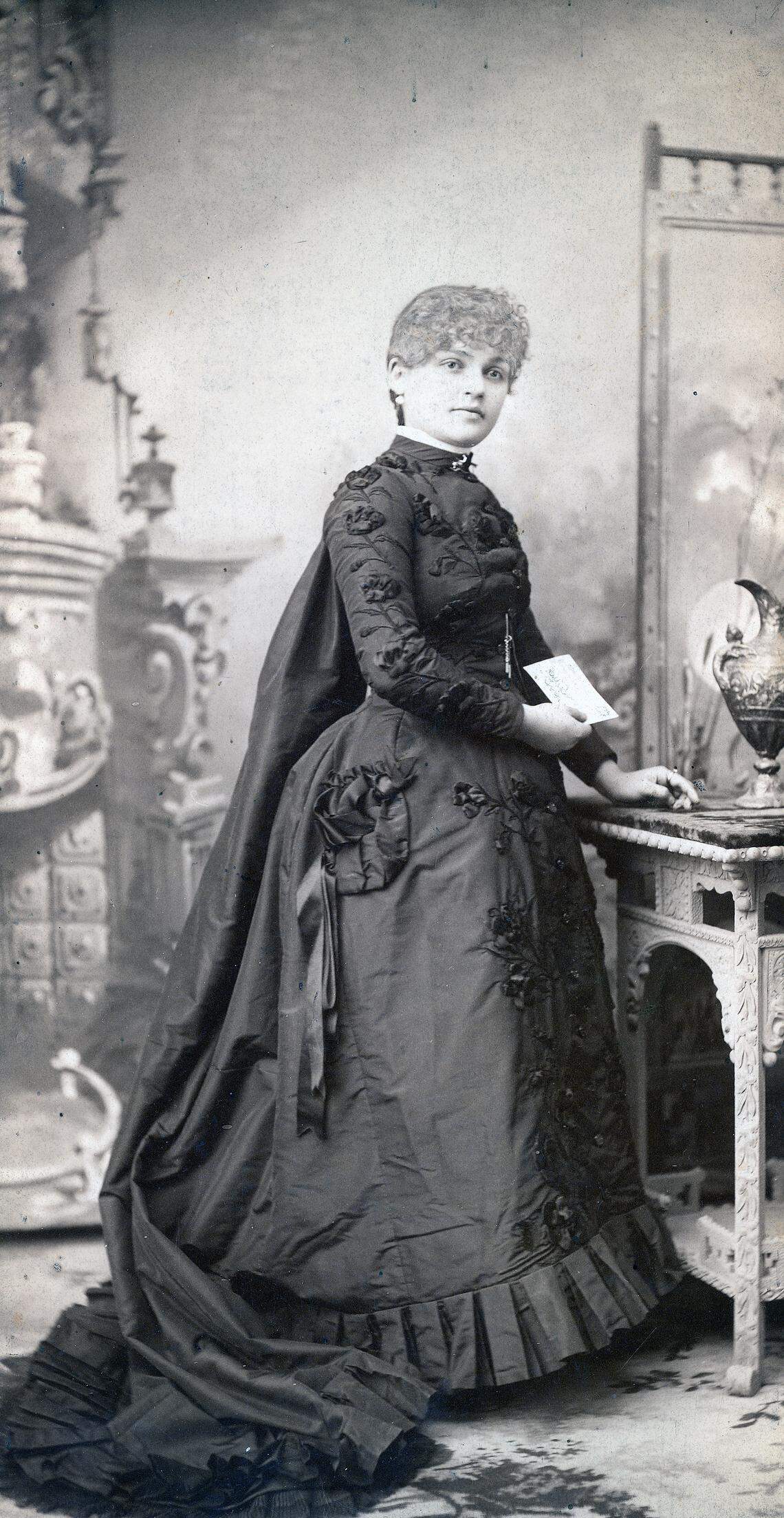 Before striking out on her own, Belle Brezing worked at a brothel that is now the Mary Todd Lincoln House museum.