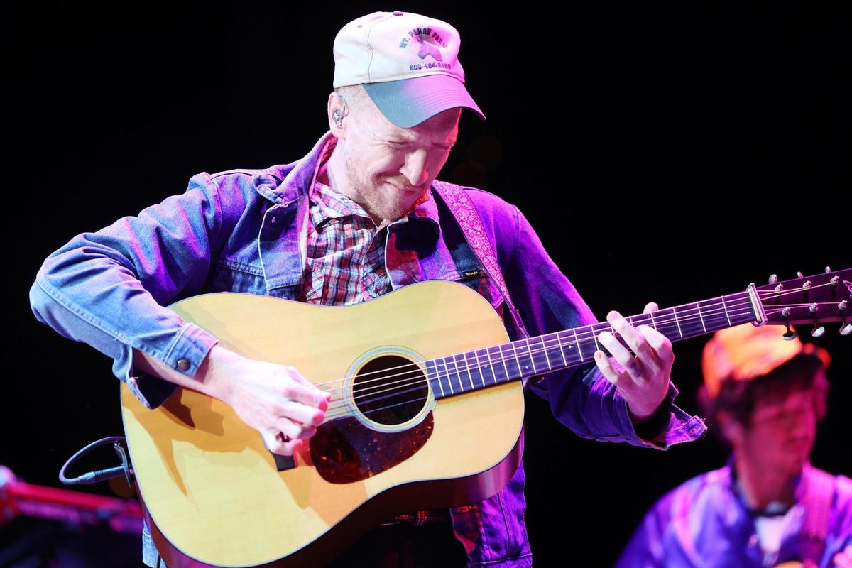 Tyler Childers performs during the Kentucky Rising benefit concert at Rupp Arena in Lexington, Ky., Tuesday, Oct. 11, 2022. (Photo by James Crisp)