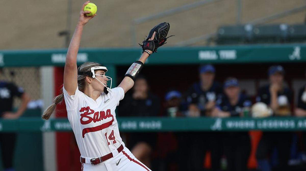 Alabama’s Montana Fouts improved to 13-0 this season by beating Kentucky on Friday night. The former East Carter High School star pitched the entire way for the Crimson Tide, allowing four hits, striking out 10 and walking one. She retired UK’s last 13 batters of the night.