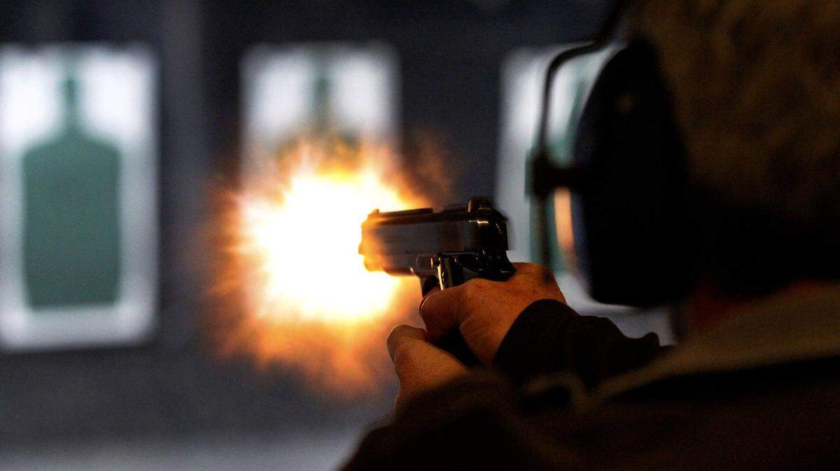 US NEWS CONCEAL-GUNS 8 FT