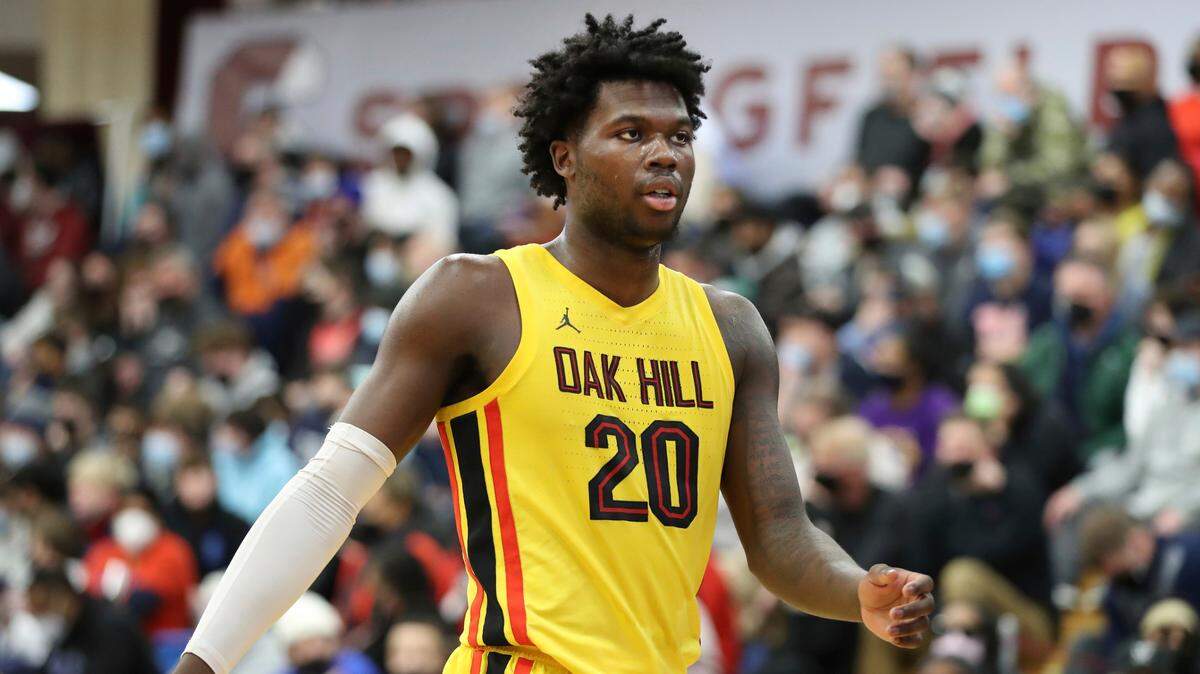 Oak Hill (Va.) star Chris Livingston signed with Kentucky in November and will play for the Wildcats in the 2022-23 season.