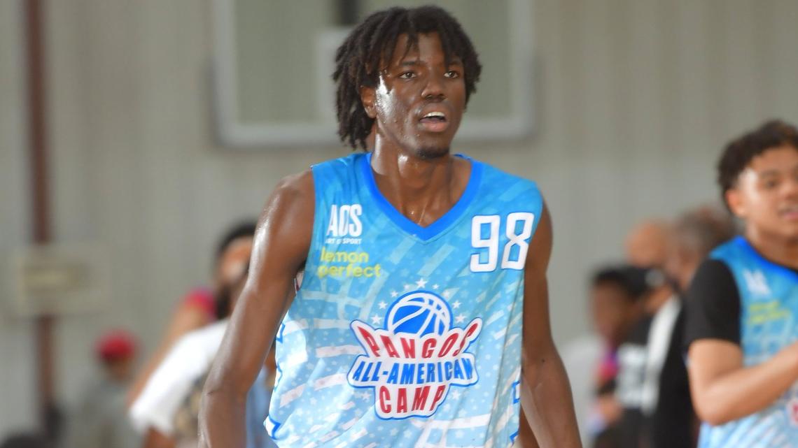 No. 1-ranked center visits for Kentucky game, and the top UK basketball recruiting links