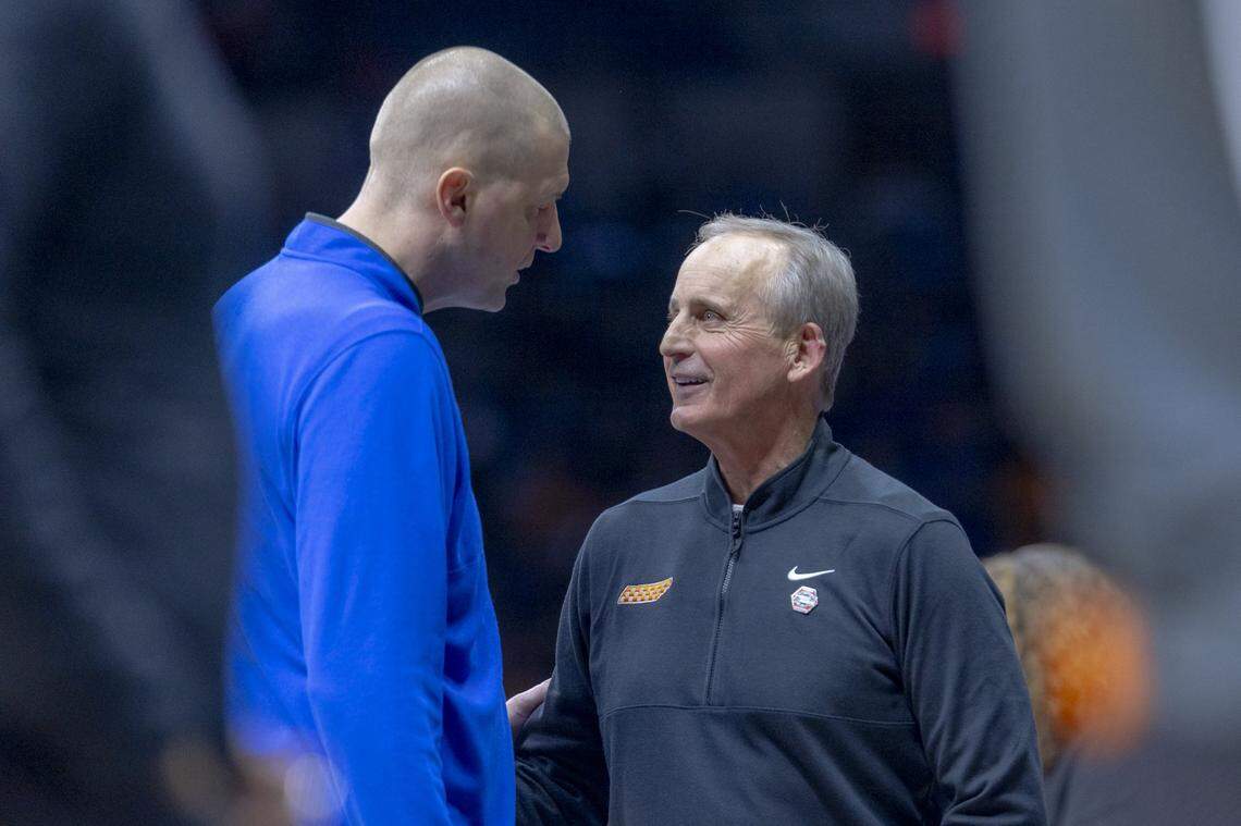 Kentucky coach Mark Pope, left, and Tennessee coach Rick Barnes right, are two wins each from their teams from facing off in the NCAA Tournament Midwest Region for a second-straight year.