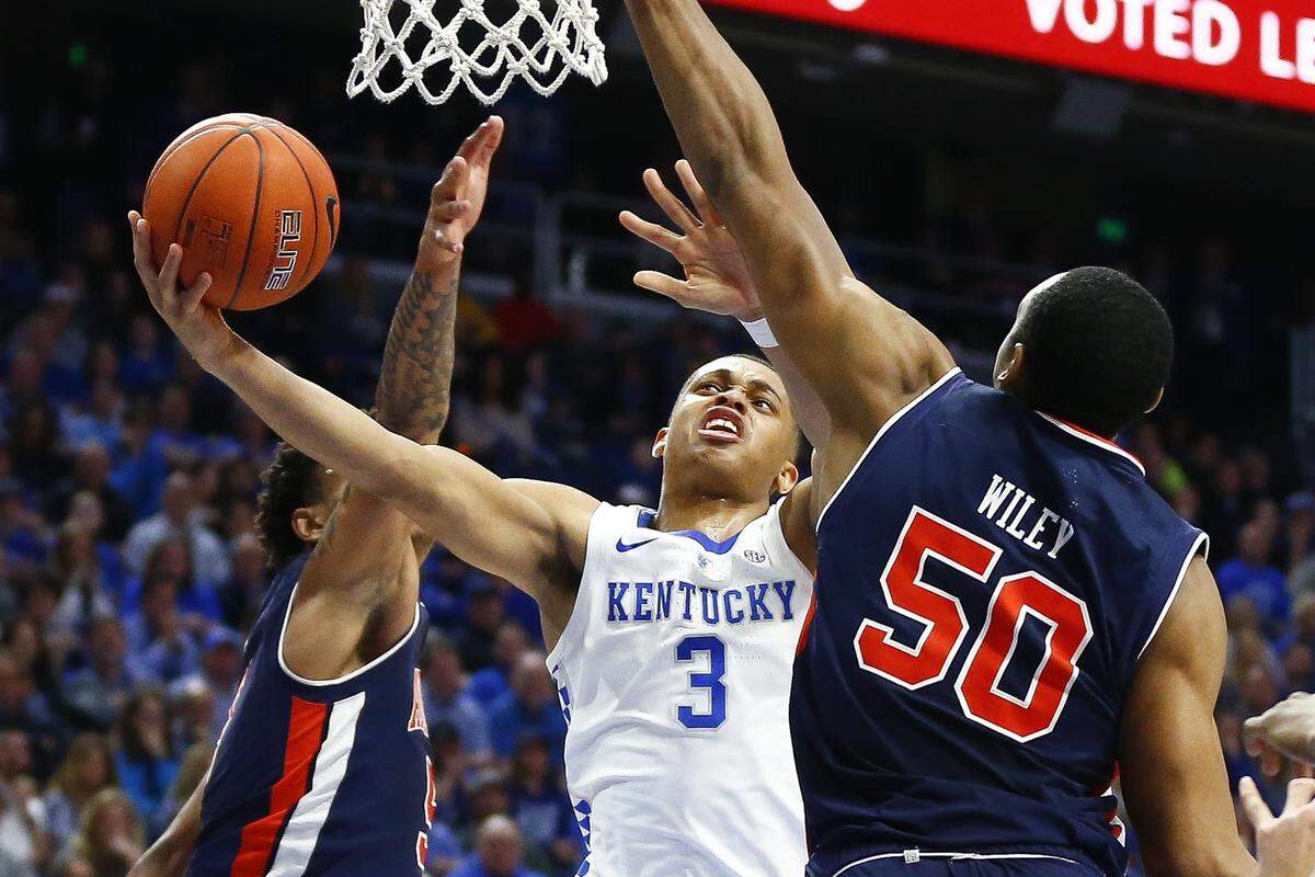 Kentucky’s Keldon Johnson (3) had 20 points in UK's first win over Auburn this season and had 17 rebounds in the Wildcats' second victory over the Tigers.