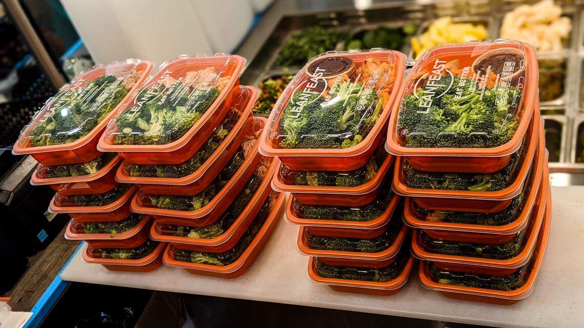LeanFeast provides healthy meals on-the-go, with options from gluten-free to plant-based.