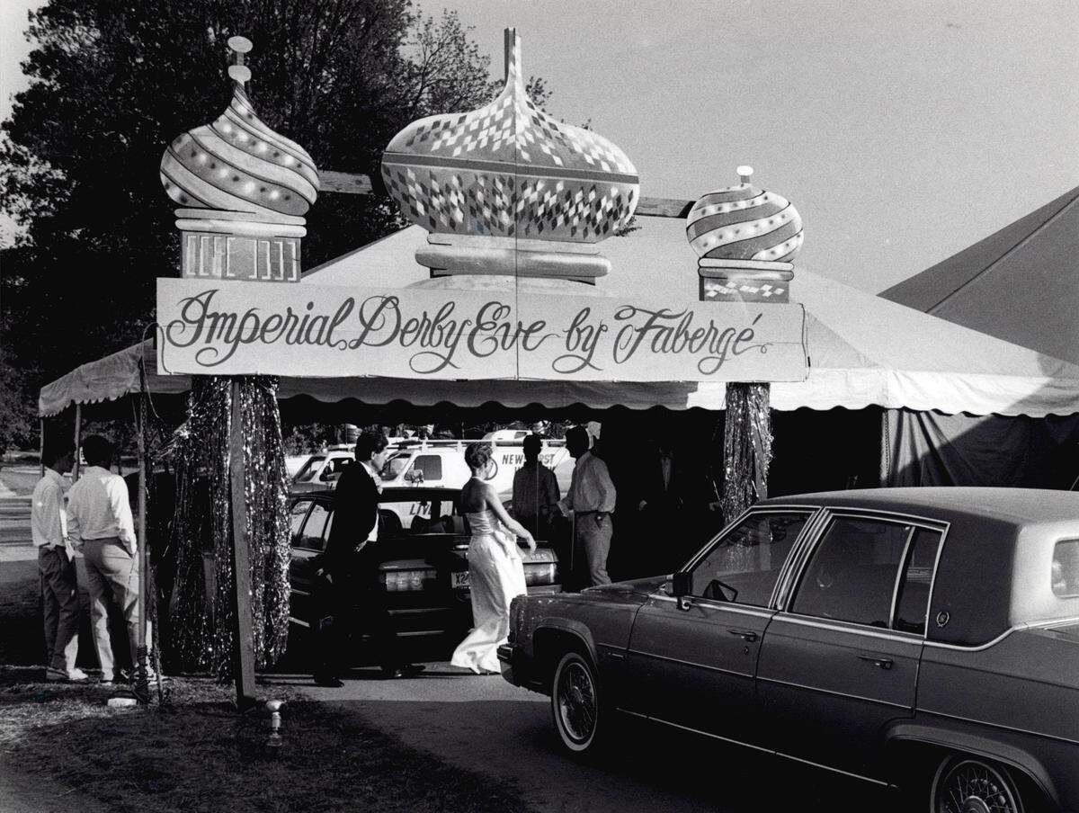 Guests arrived at Anita Madden’s 1988 Derby eve party at Hamburg Place.