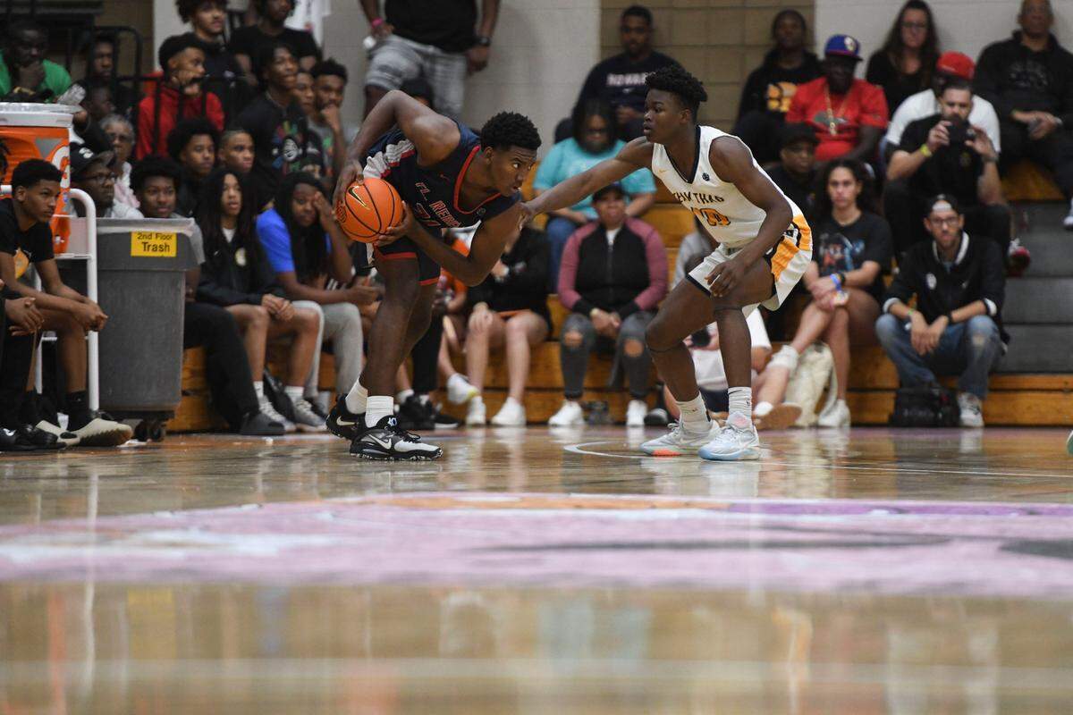 Karter Knox (21) is averaging more than 22 points per game this season in the Overtime Elite league.