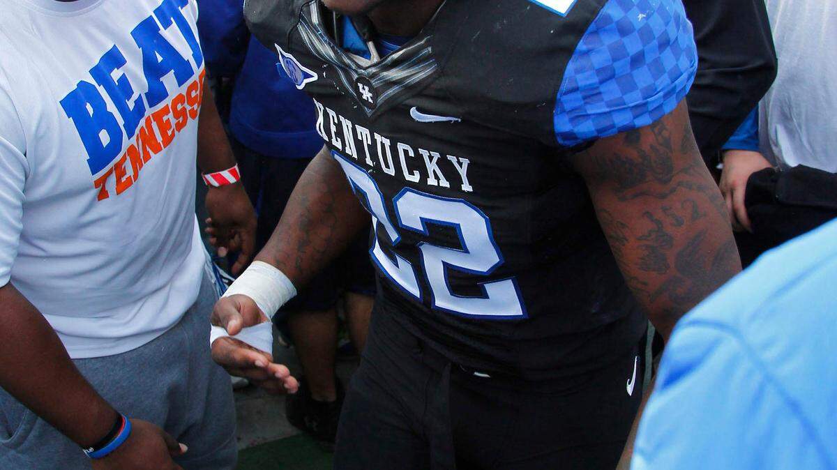 Kentucky Wildcats linebacker Danny Trevathan (22) celebrated as Kentucky defeated Tennessee 10-7 on Saturday October 26, 2011 in Lexington, Ky. Photo by Mark Cornelison | Staff