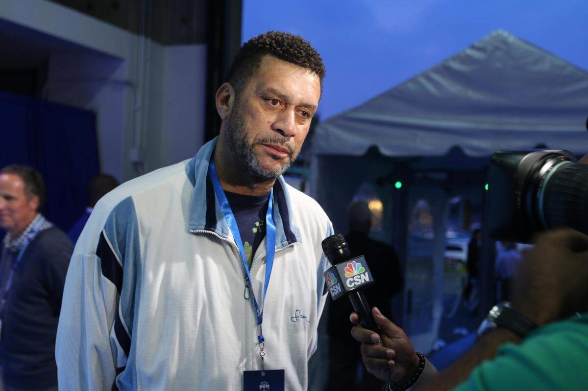 Kenny Walker says finding out that he was the favorite basketball player of a young Sue Bird “was a pleasant surprise for me.”